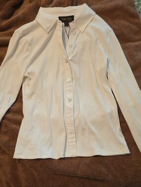 TRUTH White Collared Button-Front Long Sleeve Top
